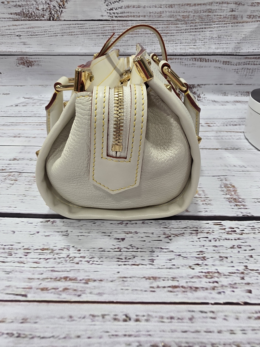 Louis Vuitton Suhali Leather L'Epanoui PM Bag - Picture 6 of 10